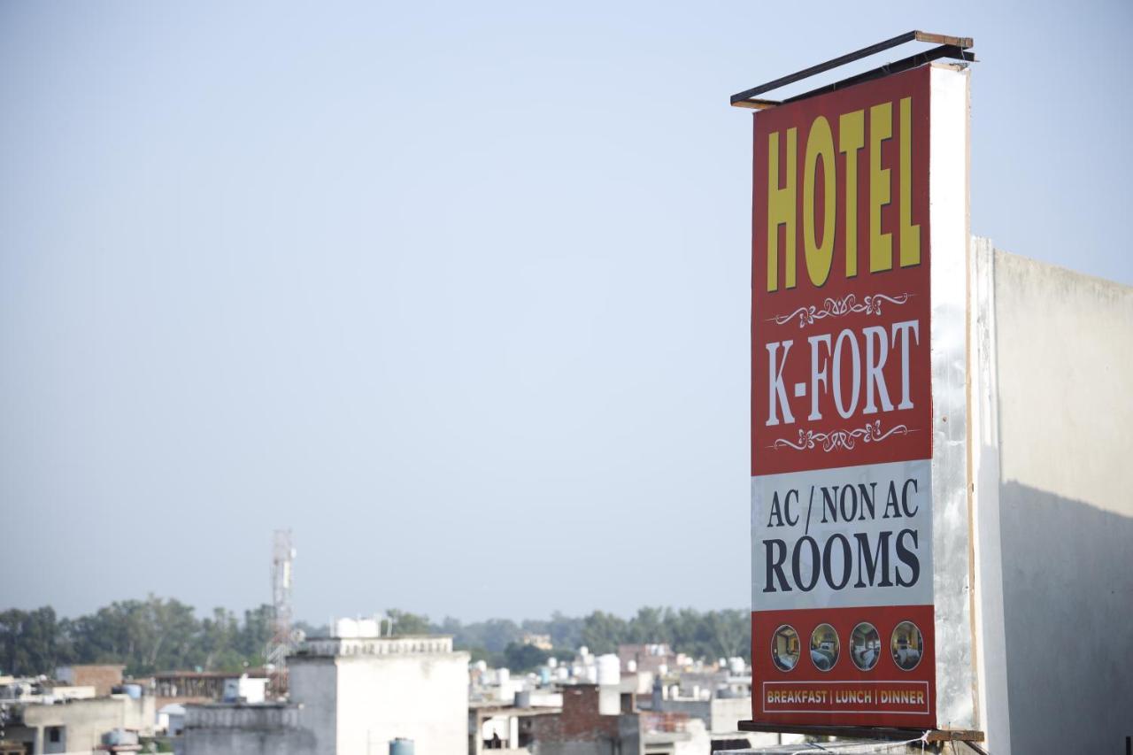 Hotel K Fort Джаландхар Экстерьер фото